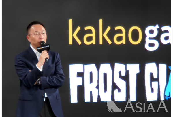 한상우 카카오게임즈 대표가 지난 18일 서울 강남에서 열린 신작 RTS 스톰게이트 공동 인터뷰에서 인사말을 하고 있다. [사진=강민수 기자]