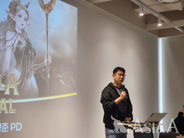 고영준 라이온하트 스튜디오 발할라 서바이벌 개발 총괄 PD가 14일 경기도 성남시 분당구 판교테크원타워에서 진행된 미디어 인터뷰에서 발표하고 있다. [사진=이준호 기자]