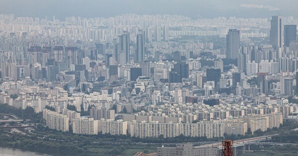 압구정현대아파트 전경.[사진 =뉴스1]