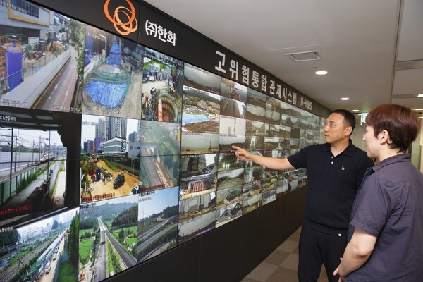 건설현장의 고위험 작업을 본사에서 실시간으로 통합 관제하는 고위험 통합관제 시스템 'H-HIMS' [사진=한화 건설부문]