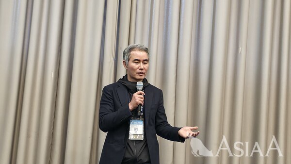 장현국 넥써쓰 대표가 13일 지스타 2025 현장에서 진행된 미디어 간담회에서 질문에 답하고 있다. [사진=이준호 기자]