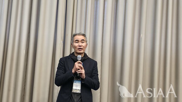 장현국 넥써쓰 대표가 13일 지스타 2025 현장에서 진행된 미디어 간담회에서 질문에 답하고 있다. [사진=이준호 기자]