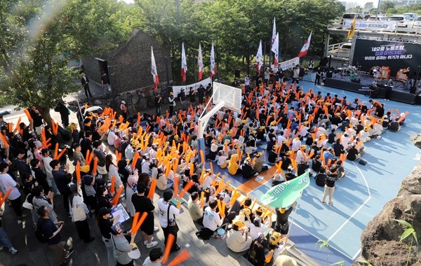 '노란봉투법' 불똥 튄 게임업계..."하청·퍼블리싱 구조 뿌리째 흔들린... - 뉴스 썸네일 이미지